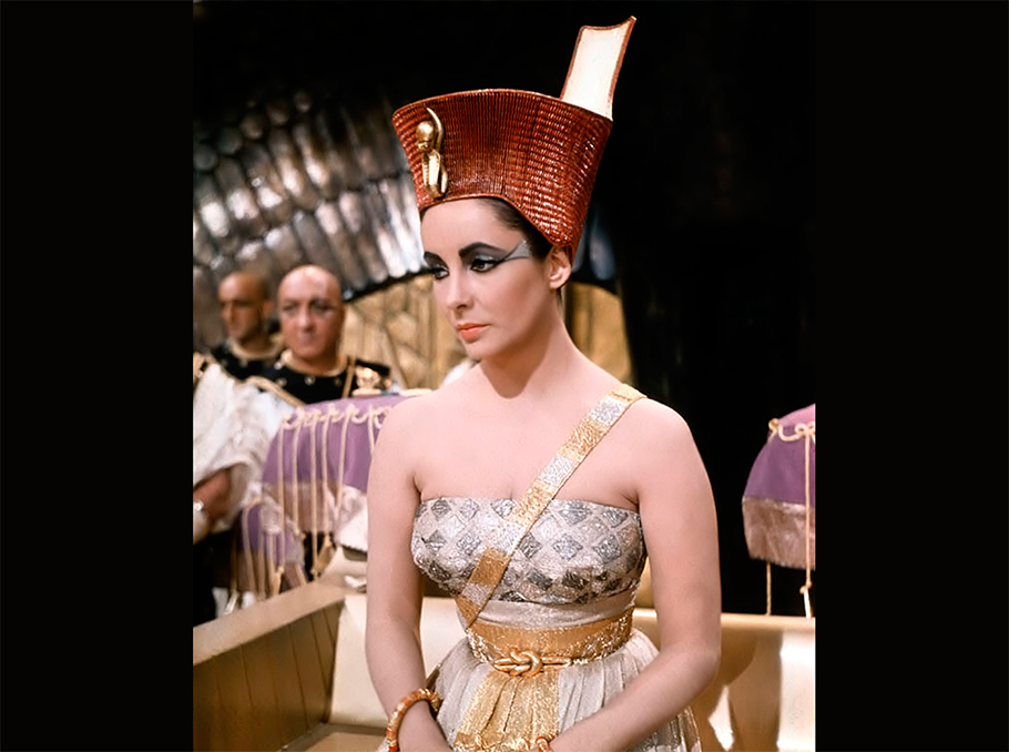 Էլիզաբեթ Թեյլորը՝ Շարաֆի պատրաստած զգեստով՝«Կլեոպատրա» ֆիլմում