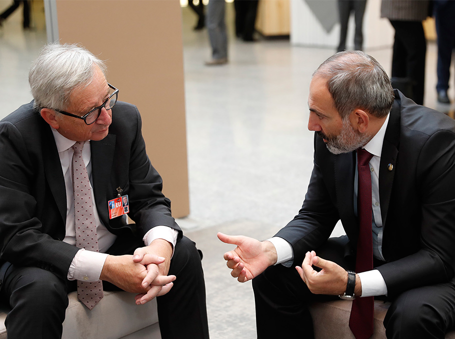 Nikol Pashinyan and Jean-Claude Juncker 