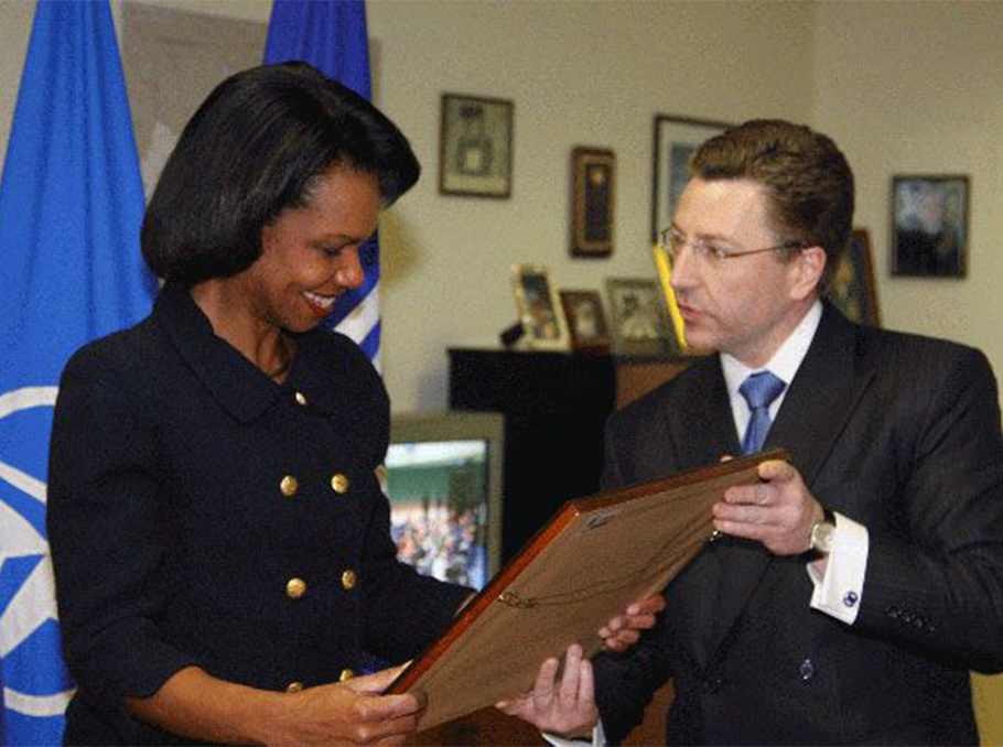 Kurt Volker and U.S. Secretary of State Condoleezza Rice
