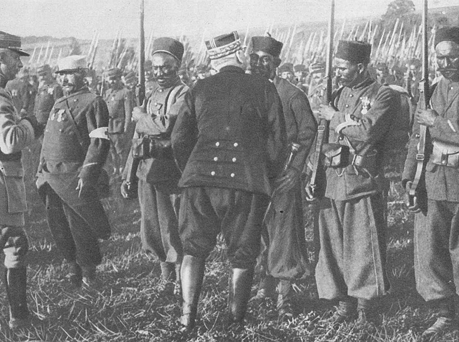 Մարոկկյան դիվիզիայի զինվորները