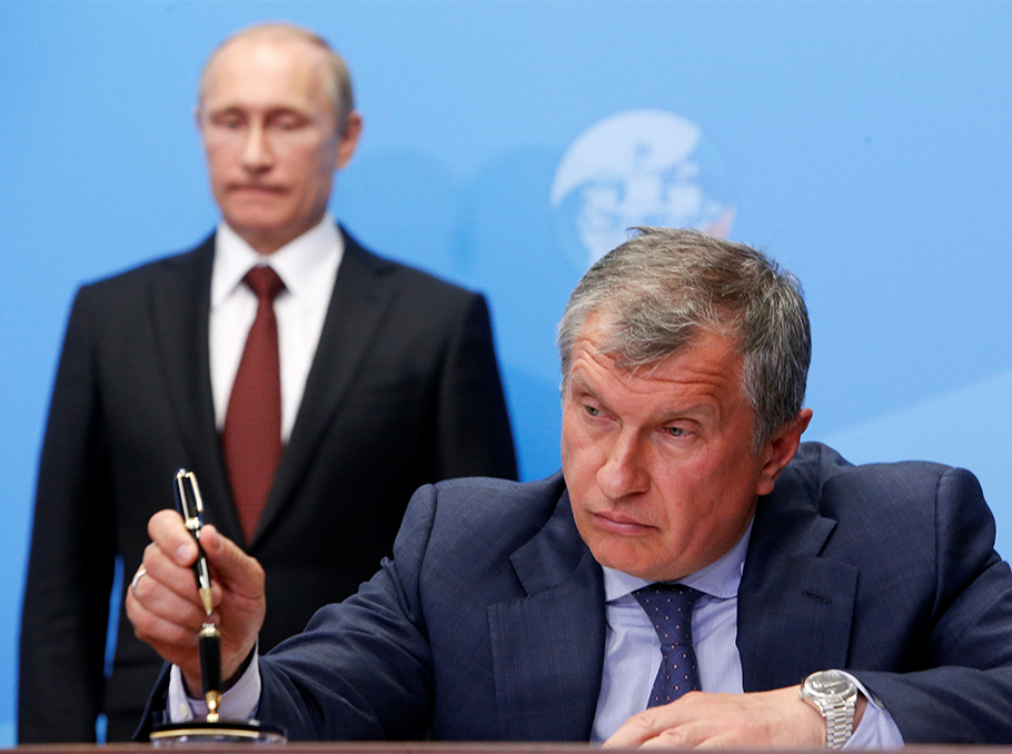 Игорь Сечин и Владимир Путин в 2014 году