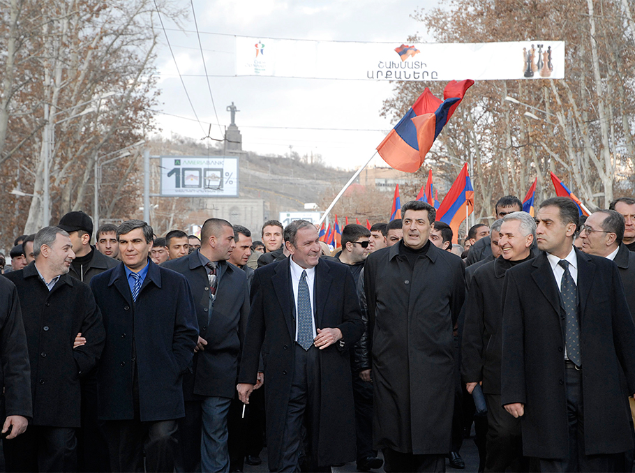 Друзья армении. Levon ter Petrosyan.