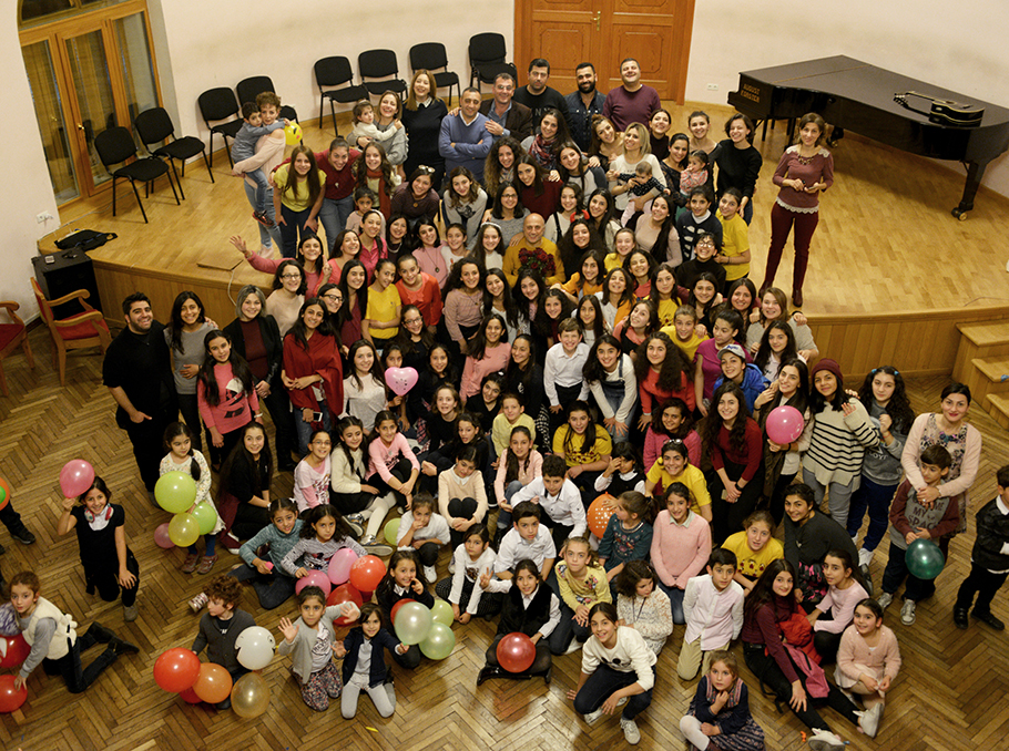 «Հայաստանի փոքրիկ երգիչներ»-ի մեծ ընտանիքը  