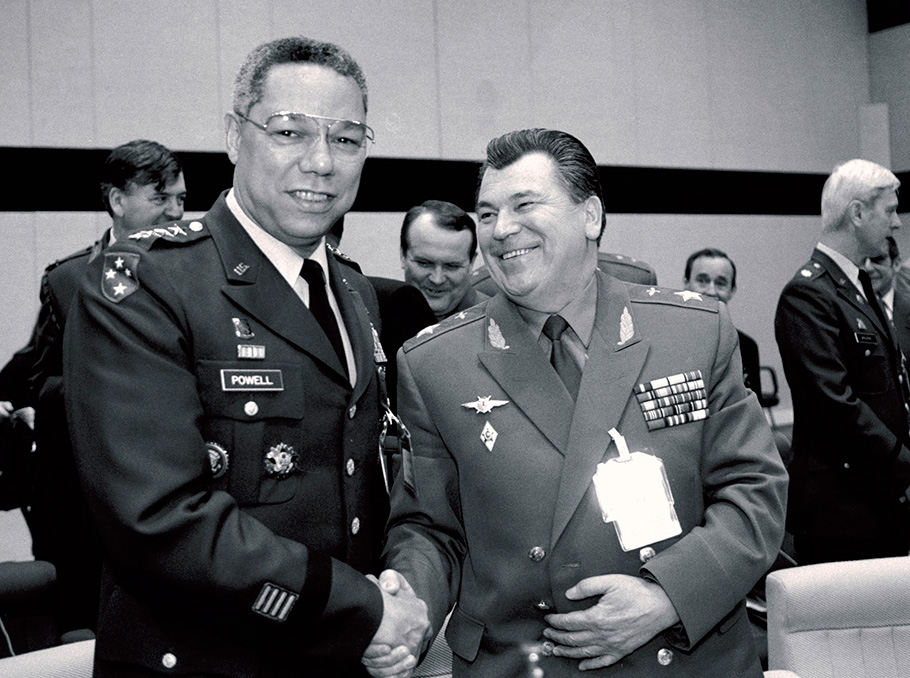 Colin Powell and Yevgeny Shaposhnikov