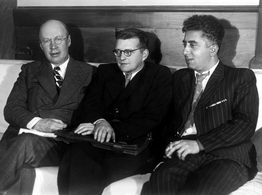 Сергей Прокофьев, Дмитрий Шостакович и Арам Хачатурян в 1945 году