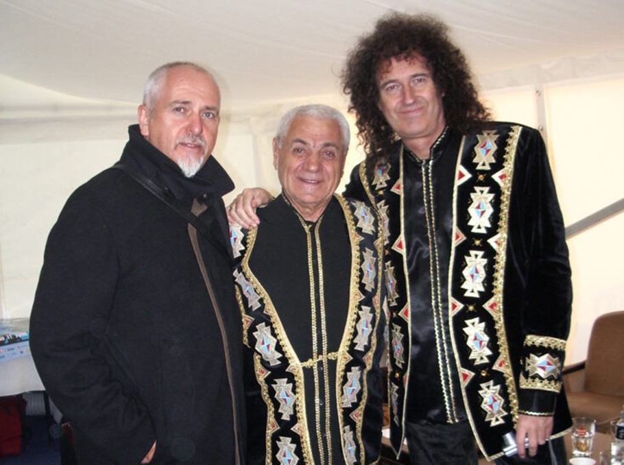 Peter Gabriel, Djivan Gasparyan and Brian May
