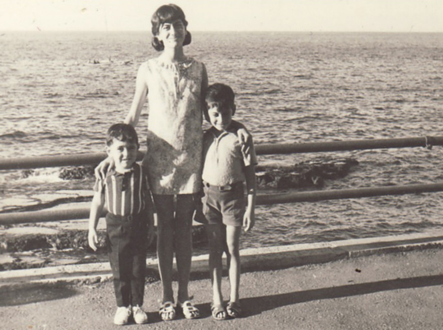 4-year old Ardem Patapoutian with brother and sister 