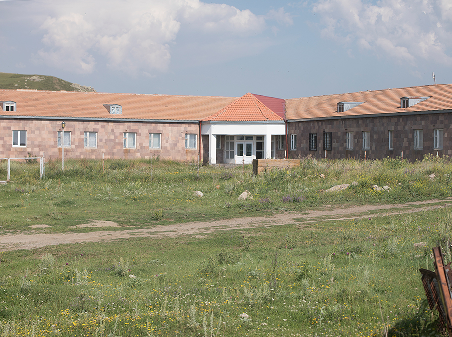Գեղարոտի դպրոցը