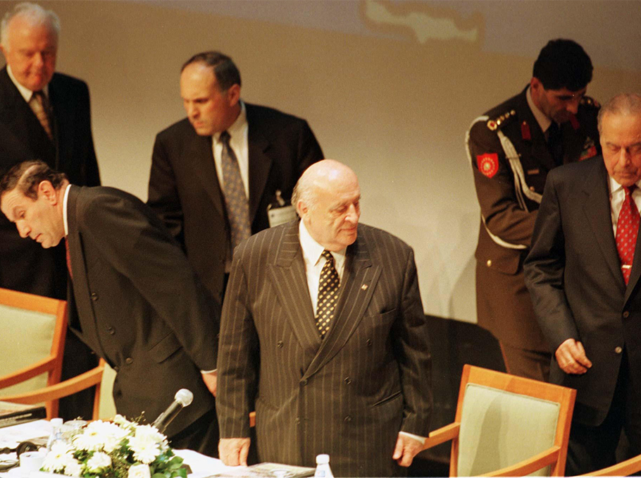 Левон Тер-Петросян, Сулейман Демирель и Гейдар Алиев в Стамбуле в 1997 году