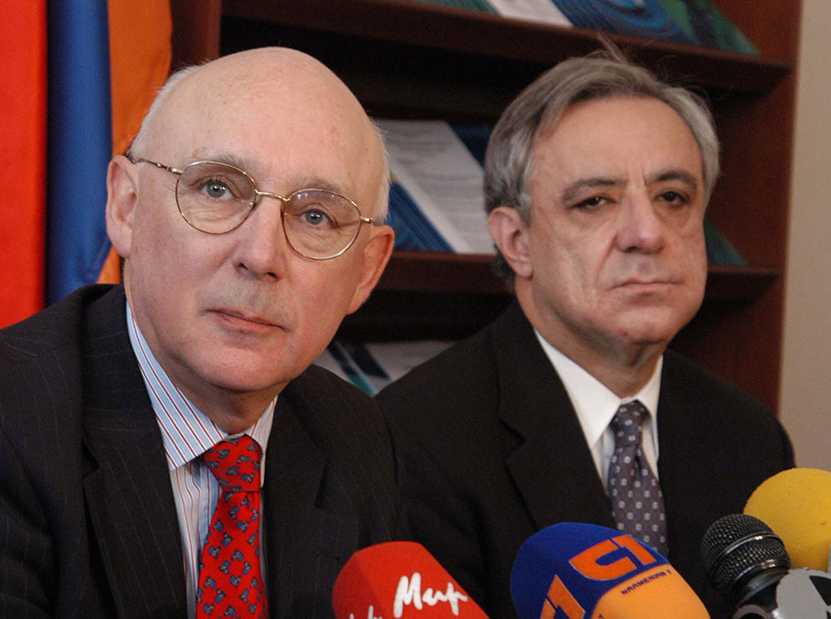Jean Fournet and Vartan Oskanian 