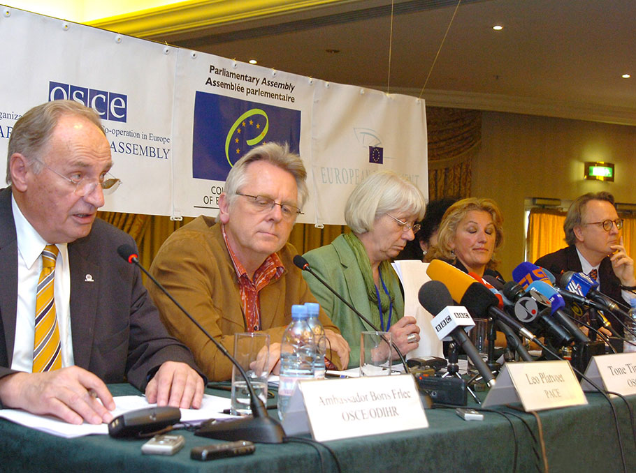 The news conference by International Observation Mission