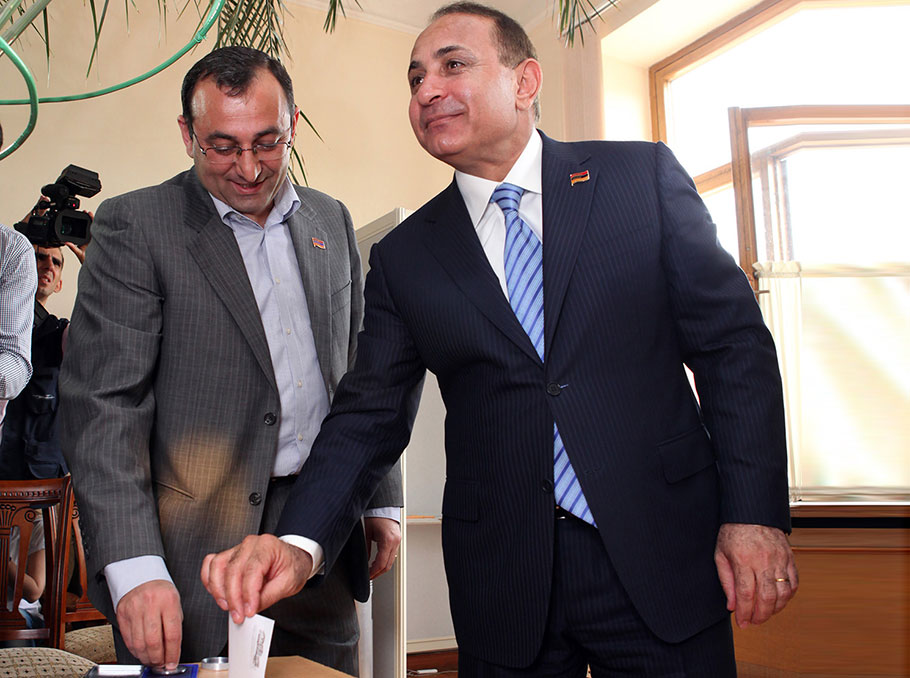 Hovik Abrahamyan and Artsvik Minasyan