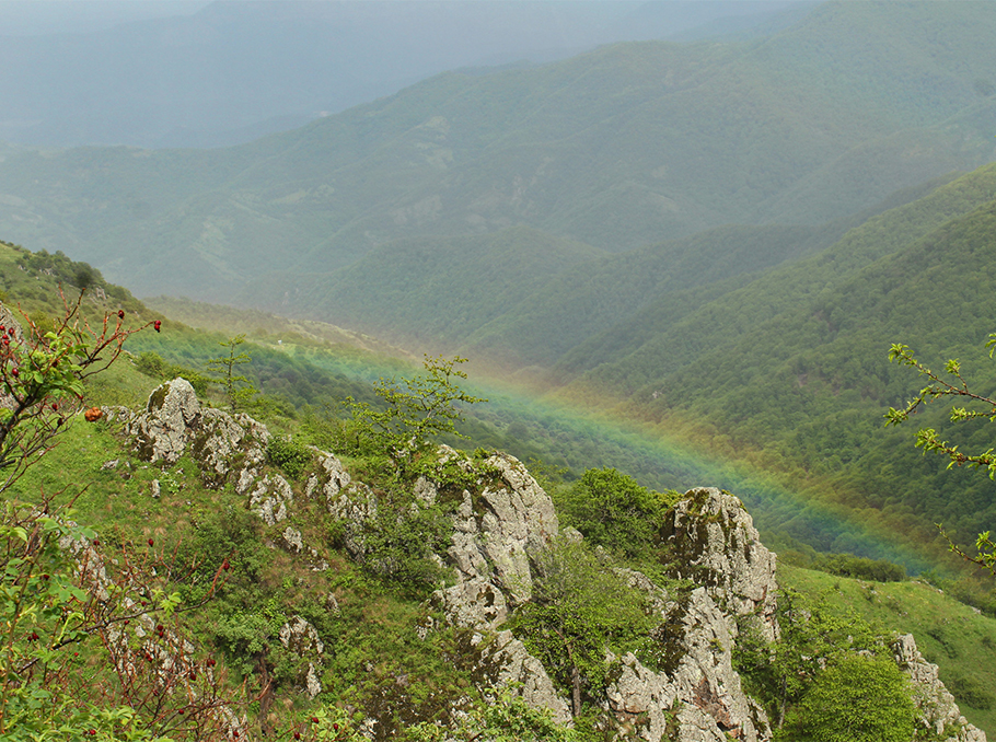 Խուստուփ բարձրանալիս