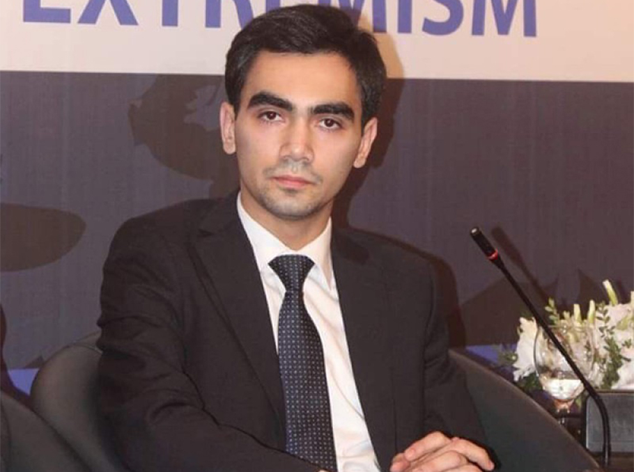 Շուջաթ Ահմադզադան