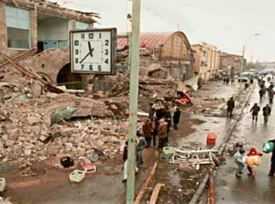 Կենտրոնական շուկան 1988 թվականի երկրաշարժից հետո
