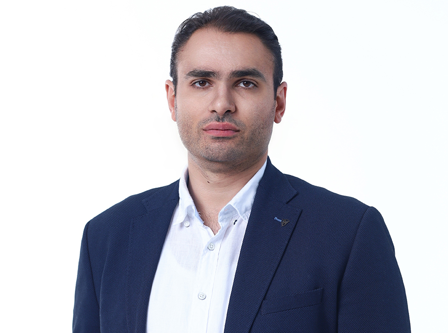 Մհեր Ղազարյանը Մհեր Ղազարյանը