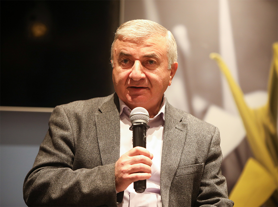 Աշոտ Ղուլյանը