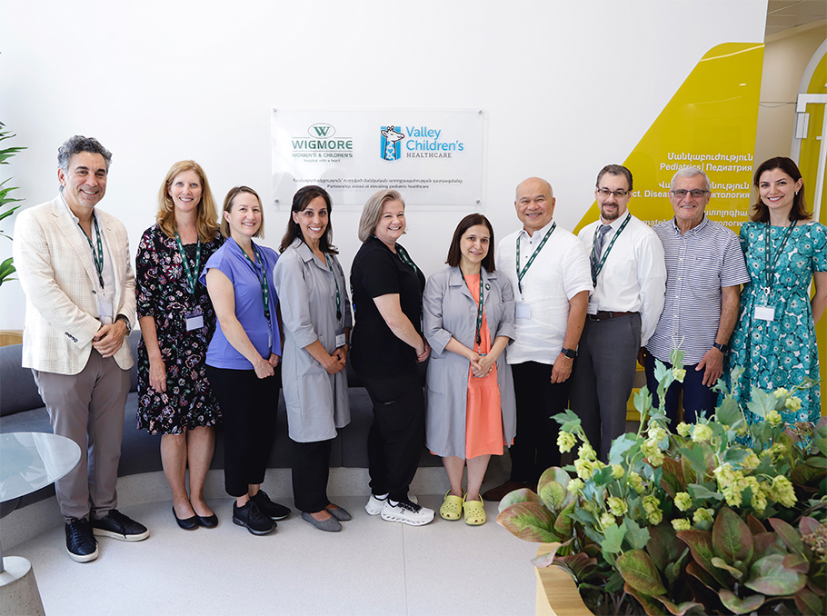 Ուիգմոր կանանց եւ երեխաների հիվանդանոցի եւ Valley Children’s Healthcare-ի համագործակցության հուշատախտակի բացում   2024 թ․, հունիս