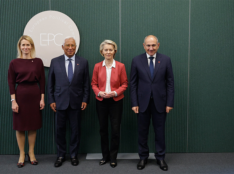 Կայա Կալասը, Անտոնիու Կոշտան, Ուրսուլա ֆոն դեր Լայենը եւ Նիկոլ Փաշինյանը