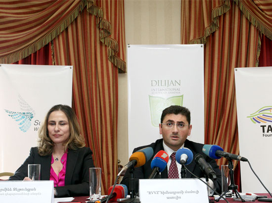 Zarmine Zeytuntsyan and Artak Melkonyan