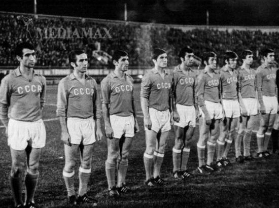 ԽՍՀՄ օլիմպիական հավաքականը, որի կազմում ընդգրկված են Արարատի 5 ֆուտբոլիստներ:  1973 թ., «Հրազդան» մարզադաշտ: