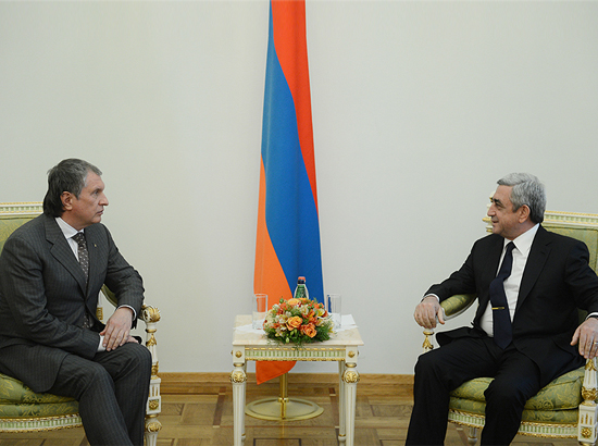 Serzh Sargsyan and Igor Sechin