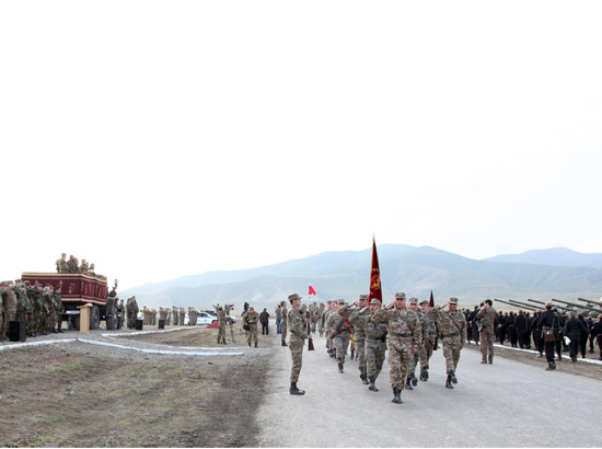 Armenian President watches the tank biathlon in Artsakh