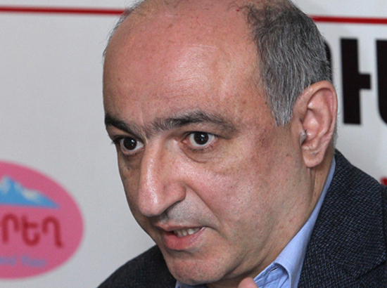 Председатель Ереванского пресс-клуба Борис Навасардян