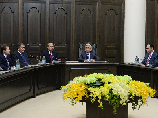 ՀՀ նախագահ Սերժ Սարգսյանը ներկայացրել է նոր վարչապետին