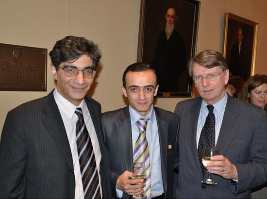 Ֆլեթչերի դասախոս, ԱՄՆ-ում ՀՀ առաջին դեսպան Ռուբեն Շուգարյանի եւ ժամանակակից միջազգային իրավունքի պրոֆեսոր պրն. Գլենոնի հետ