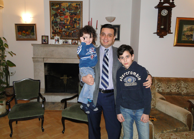 Արմեն Մուրադյանը որդիների՝ Ռուբենի եւ Ալեքսանդրի հետ
