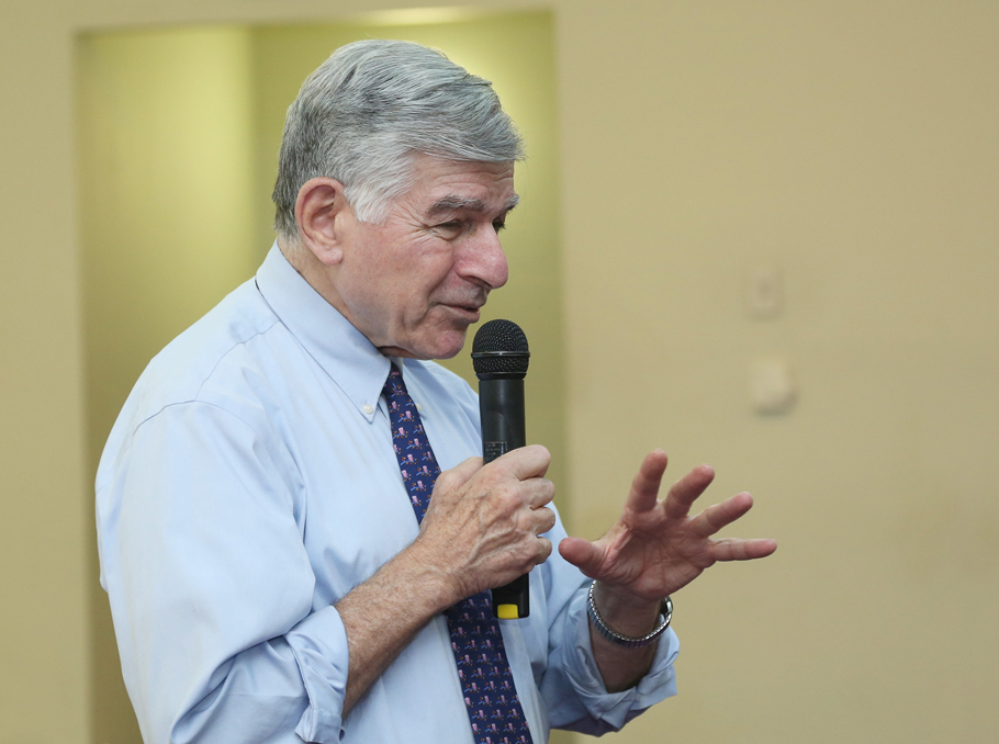 Մայքլ Դուկակիսը