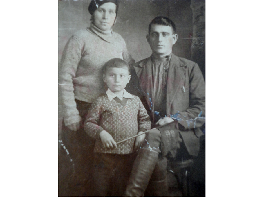 Hovhannes, Anna and Heros - grandfather Heros with his parents.
