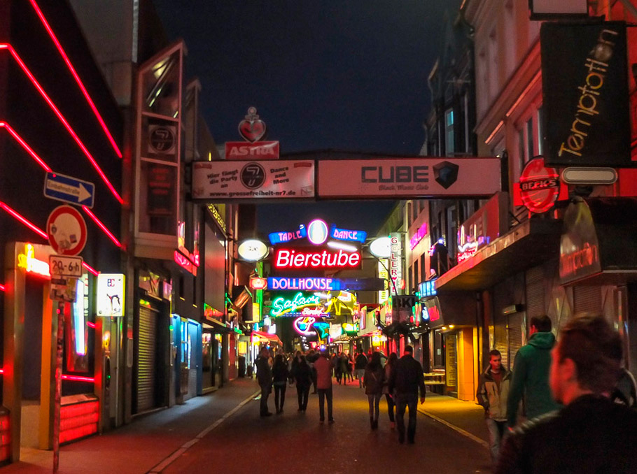 Reeperbahn փողոցը Reeperbahn փողոցը