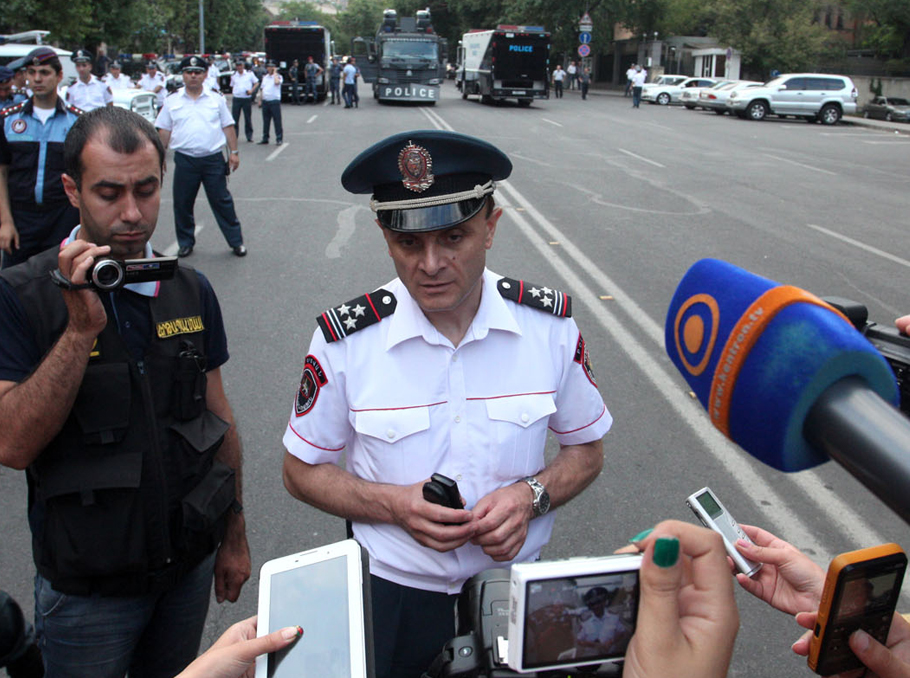 Замначальника полиции Еревана Валерий Осипян
