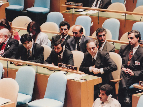 Վահան Փափազյանն ու Վարդան Օսկանյանը (1993թ.ՄԱԿ)