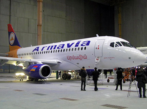 Самолет Sukhoi Superjet