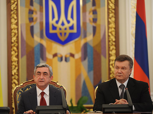 Serzh Sargsian and Viktor Yanukovich